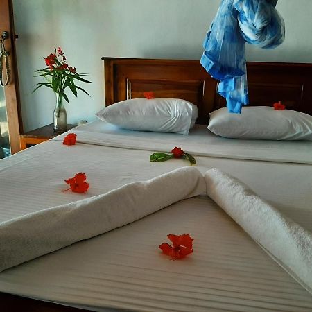 Lobster Beach Otel Tangalle Dış mekan fotoğraf