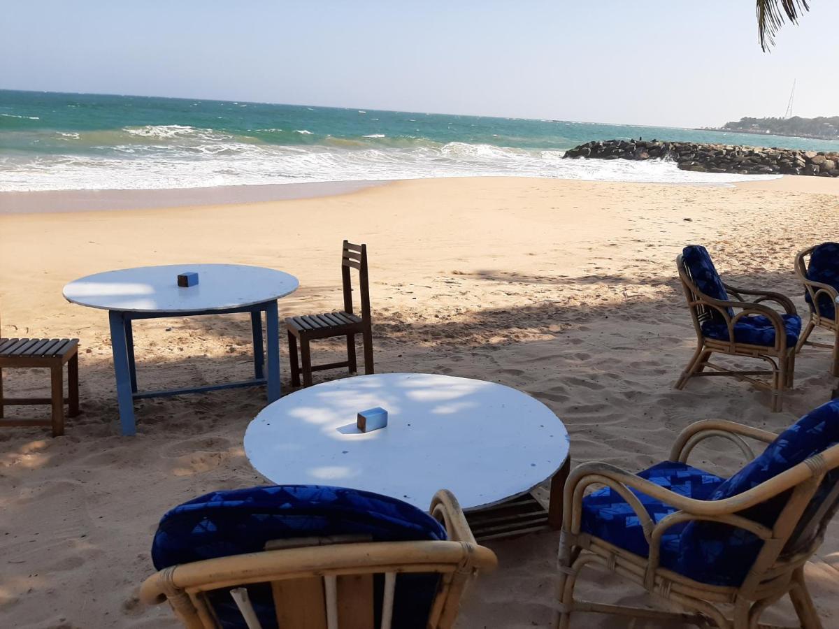 Lobster Beach Otel Tangalle Dış mekan fotoğraf