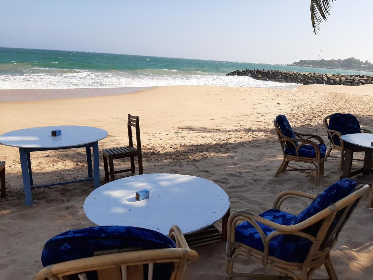 Lobster Beach Otel Tangalle Dış mekan fotoğraf