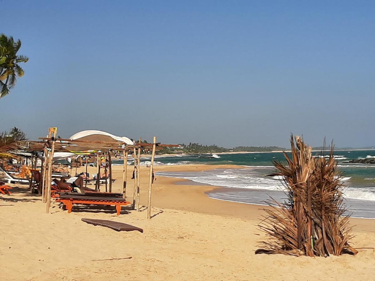 Lobster Beach Otel Tangalle Dış mekan fotoğraf