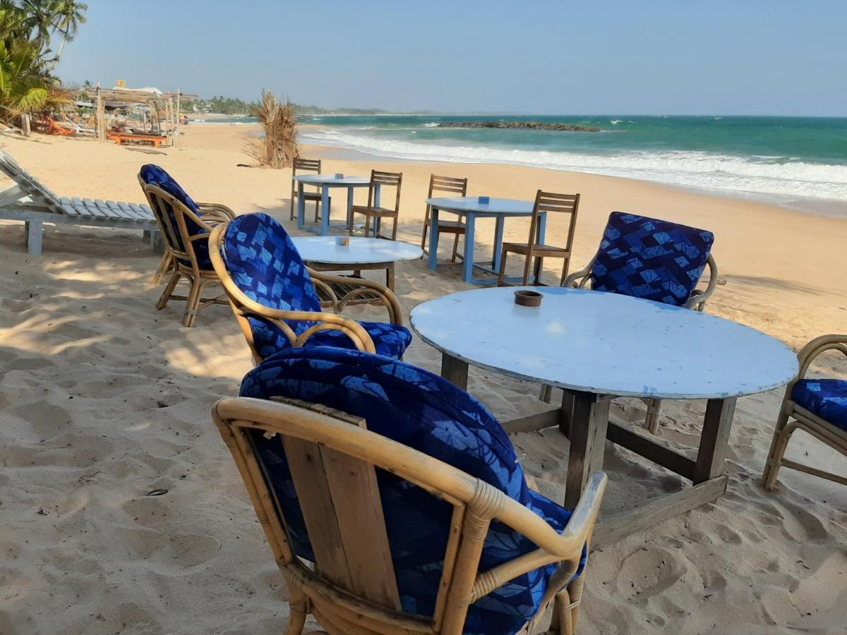 Lobster Beach Otel Tangalle Dış mekan fotoğraf